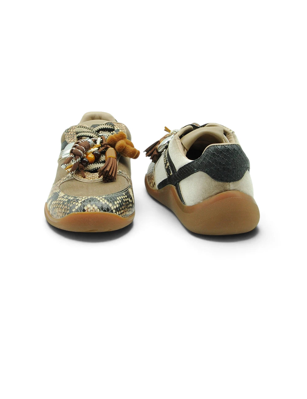 Sneakers 3p velvet stone in pelle effetto pitone beige e nero con nappine e perline decorative sui lacci