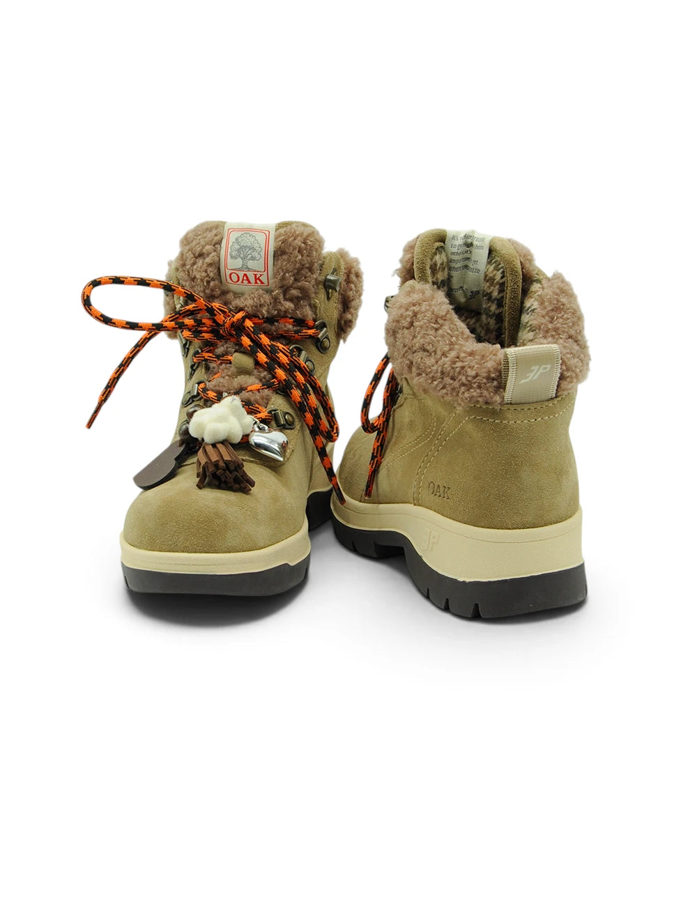 Scarponcino chalet teddy beige di Oak in suede verde oliva con fodera in shearling beige e lacci arancione nero