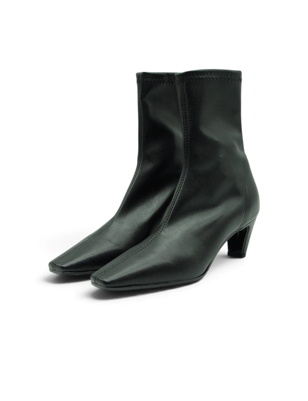 Bianca di stivaletto nero in pelle nera con punta quadrata e tacco basso a blocco