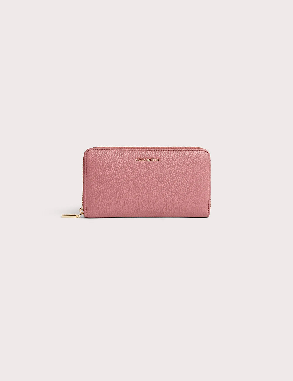Portafogli large in pelle metallizzata rosa inverno con cerniera e logo in rilievo di Coccinelle
