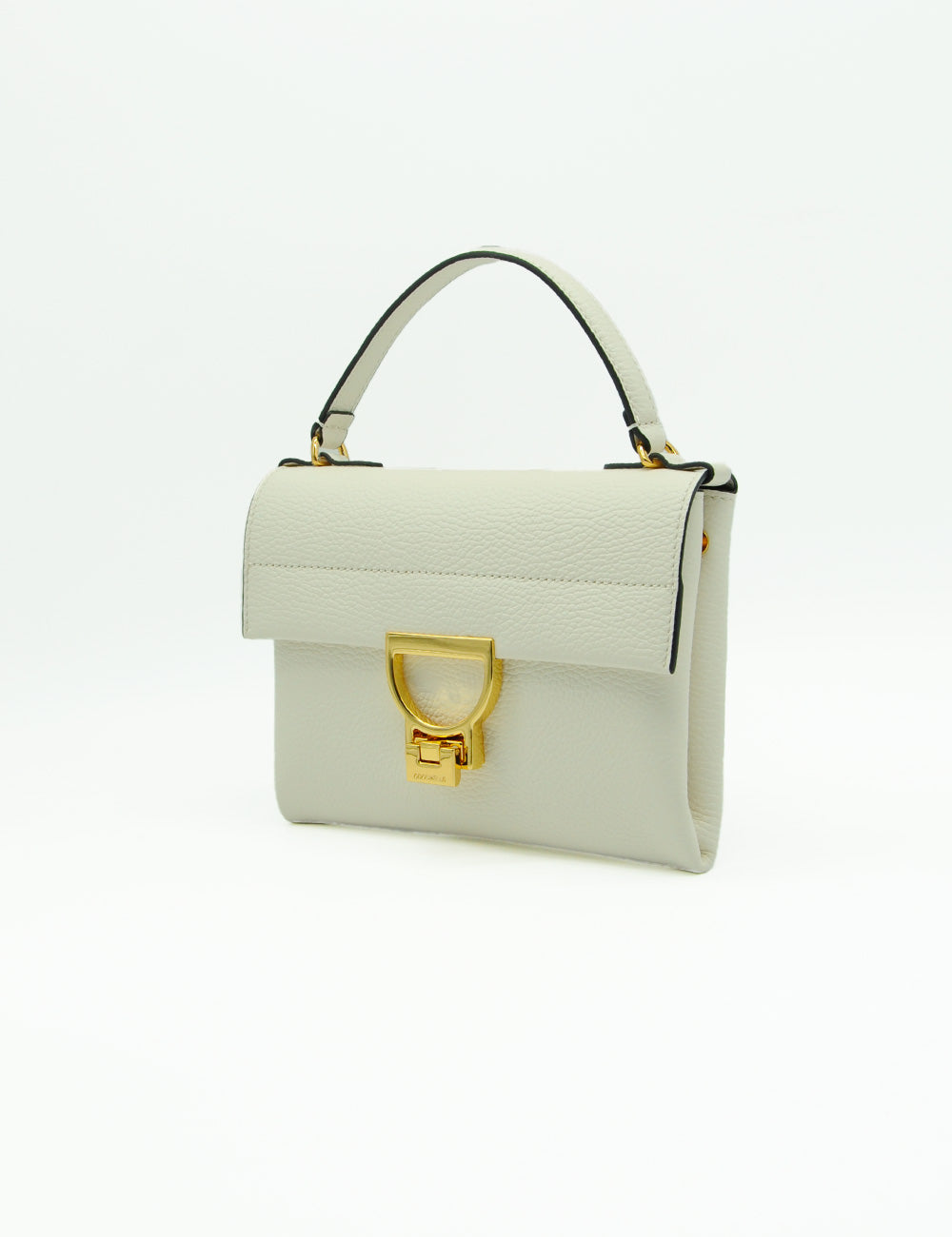 Borsa mini Arlettis Pearl Coccinelle in pelle avorio ciottolata con chiusura D-ring oro e manico nero