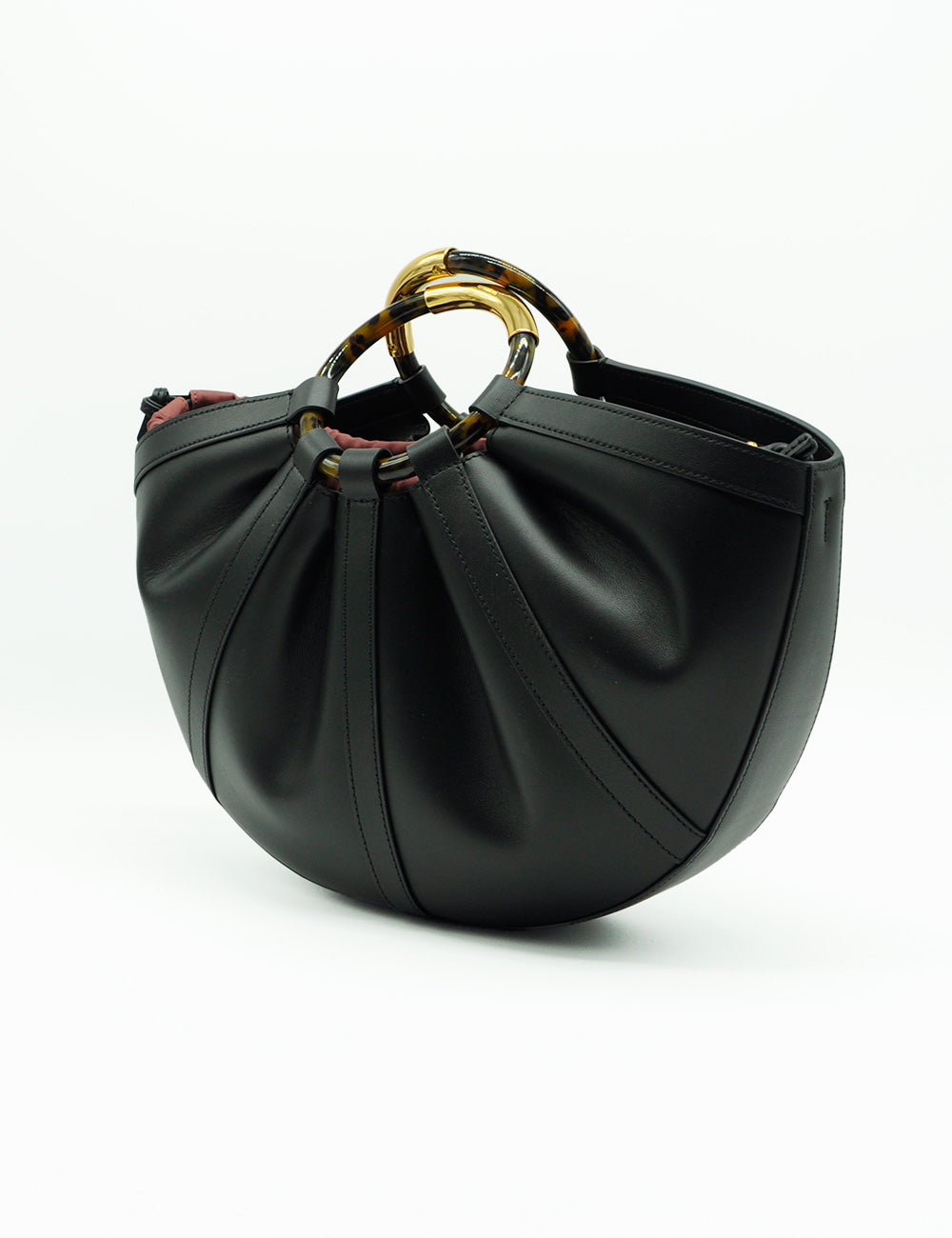 Borsa Coccinelle Shell Noir in pelle nera con manico in bambù tartarugato e oro