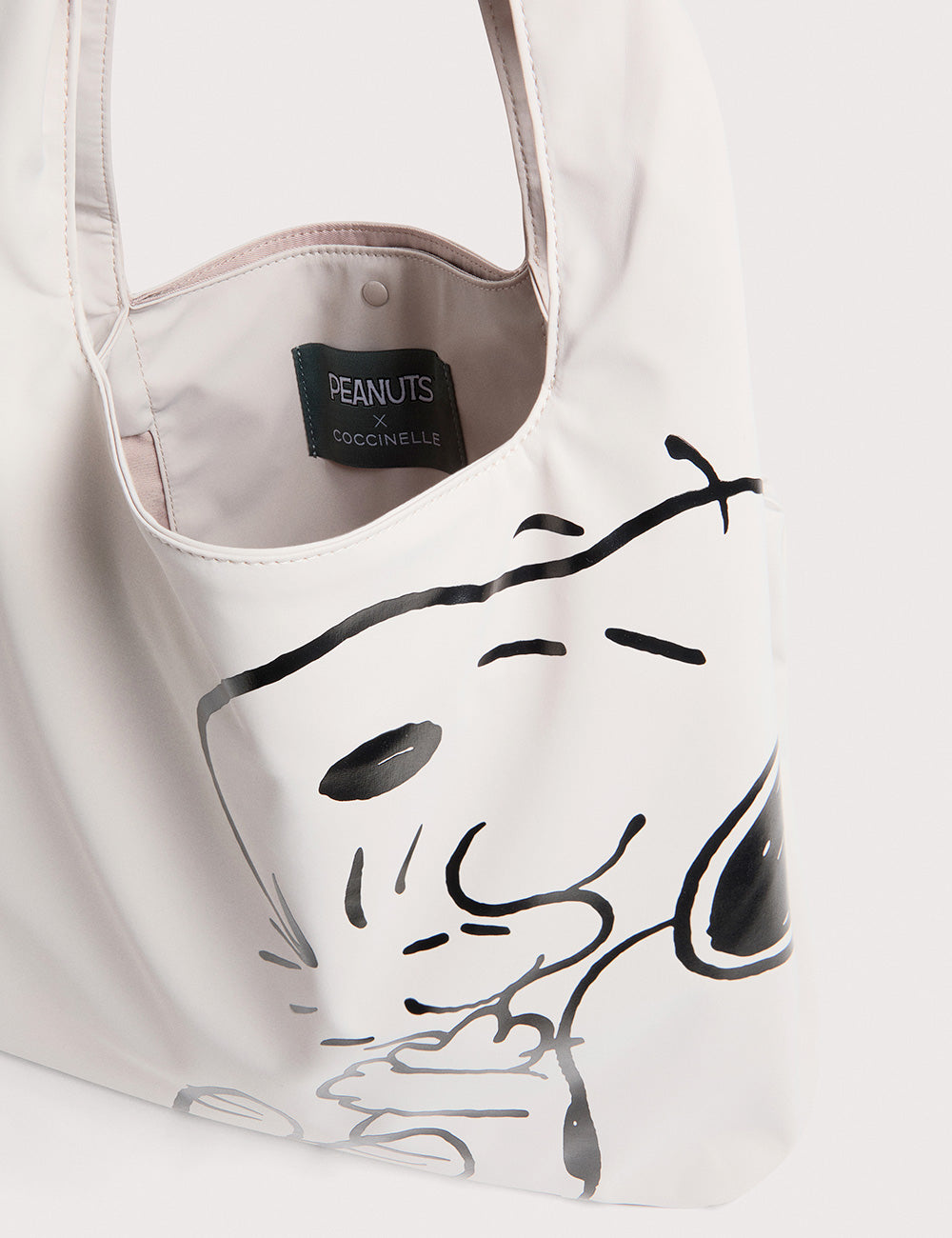 Coccinelle Shopping Peanuts Snow