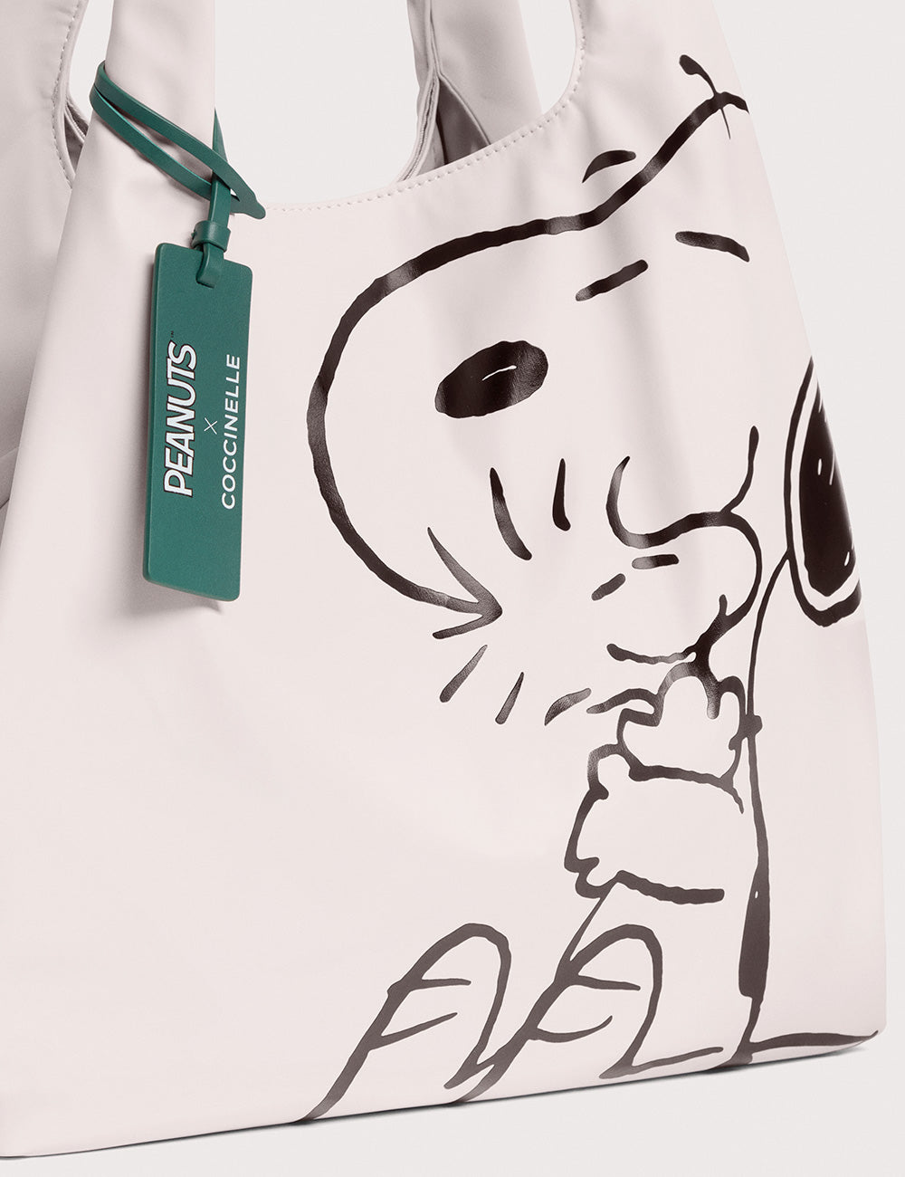 Coccinelle Shopping Peanuts Snow