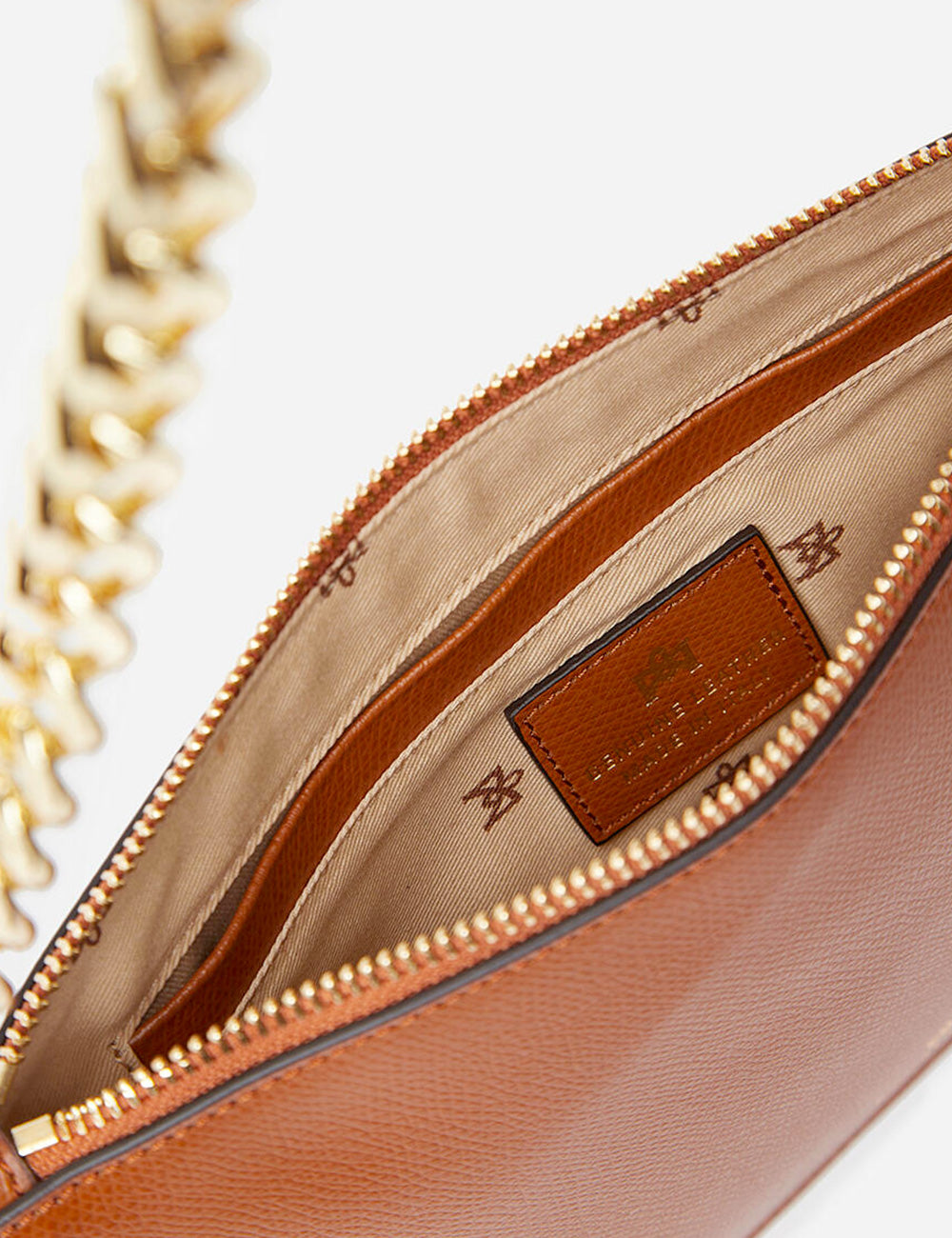 Pochette Bella Lion Cuoieria Fiorentina in pelle tan con catena dorata e zip