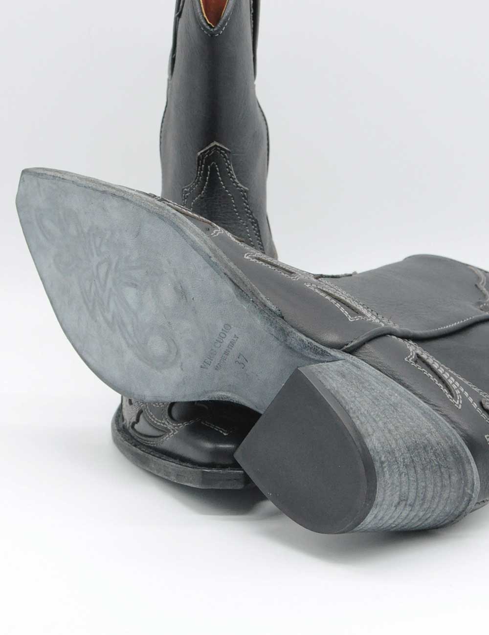 Curiosity Texan Low Arizona Black