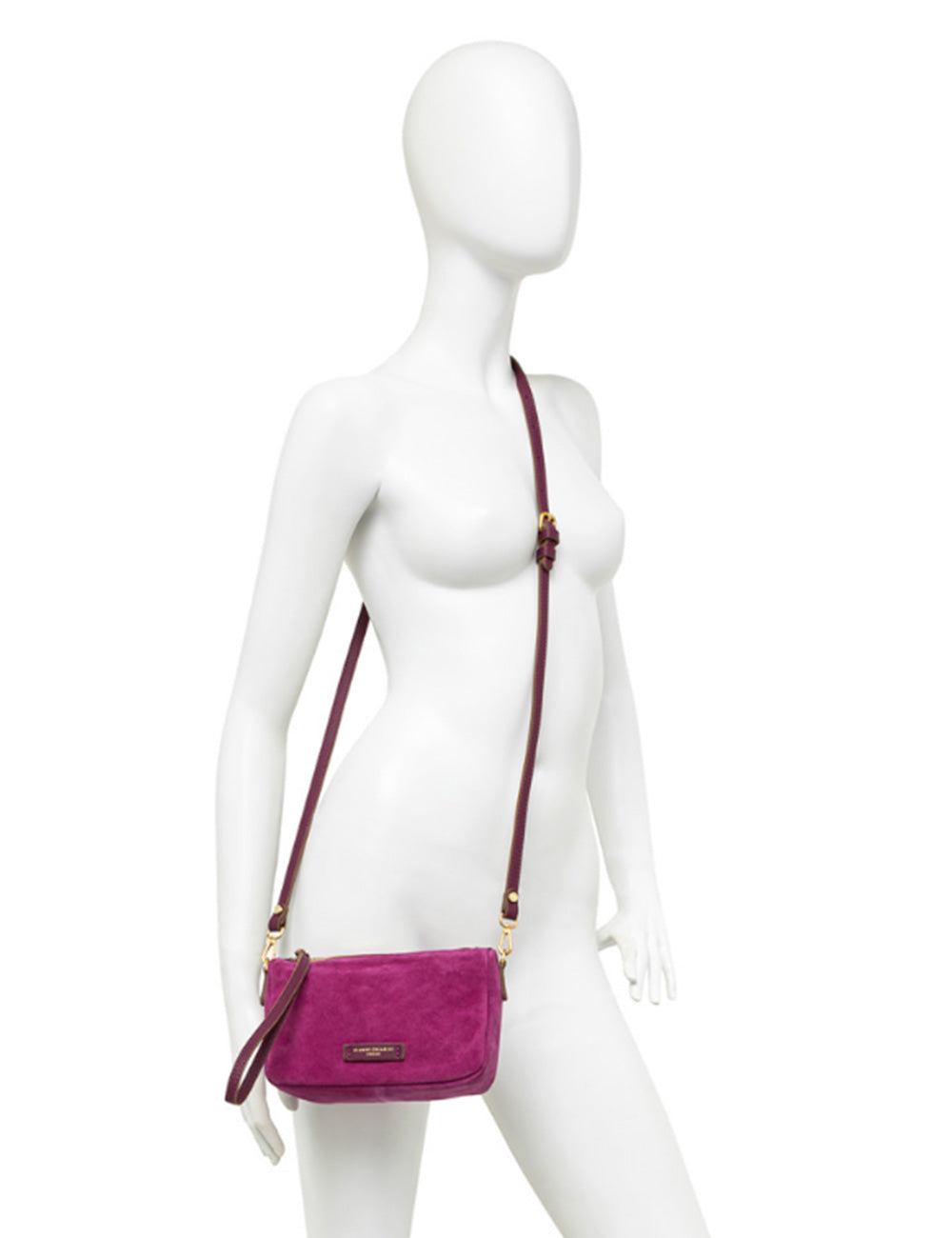 Borsa a tracolla in suede magenta vibrante Gianni Chiarini Nora Pouch Small Desert Flower con tracolla regolabile abbinata e hardware oro