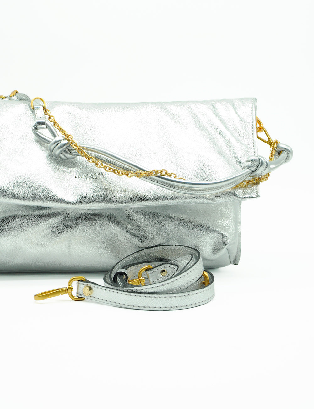 Clutch in pelle silver metallizzata Gianni Chiarini Fanny Argento con catena oro