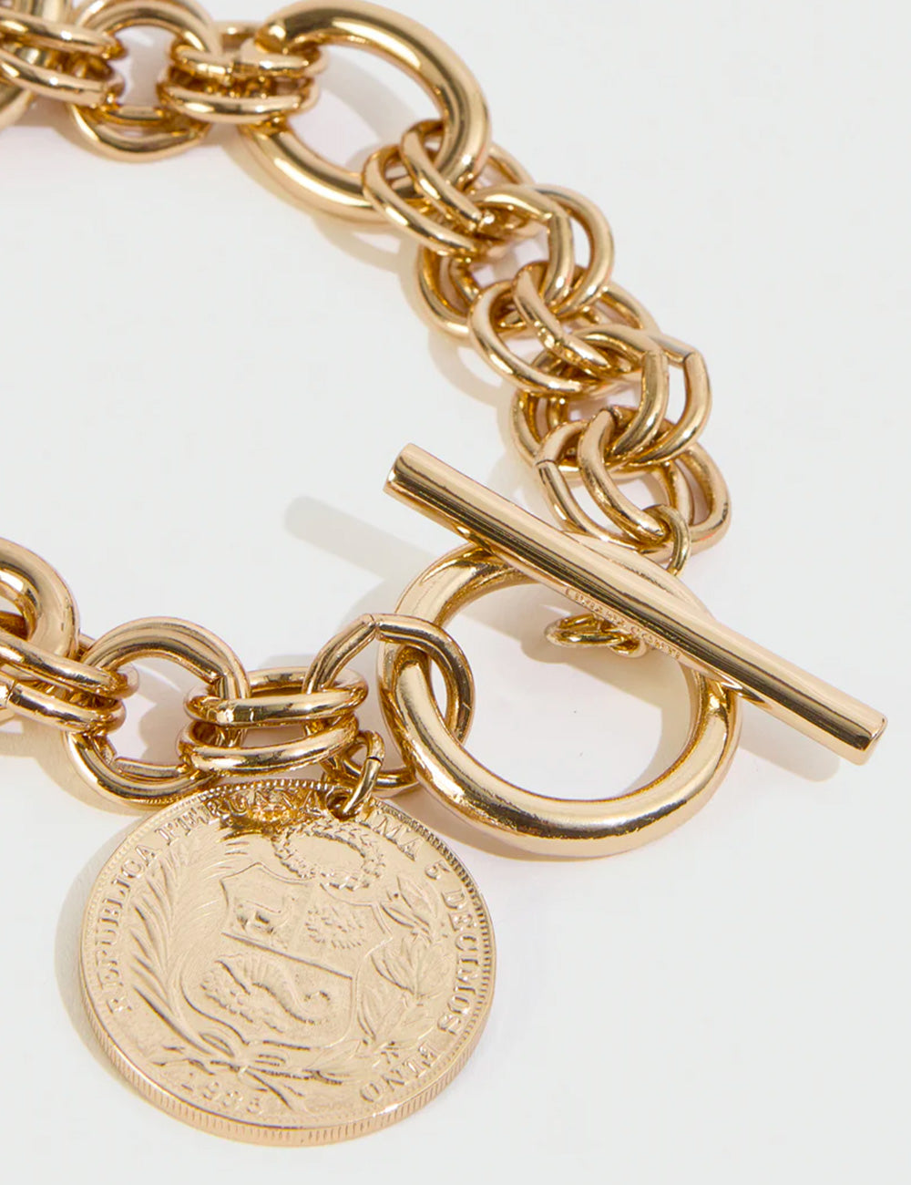 Bracciale liviana conti collier athena oro con catena chunky dorata e ciondolo a moneta decorato