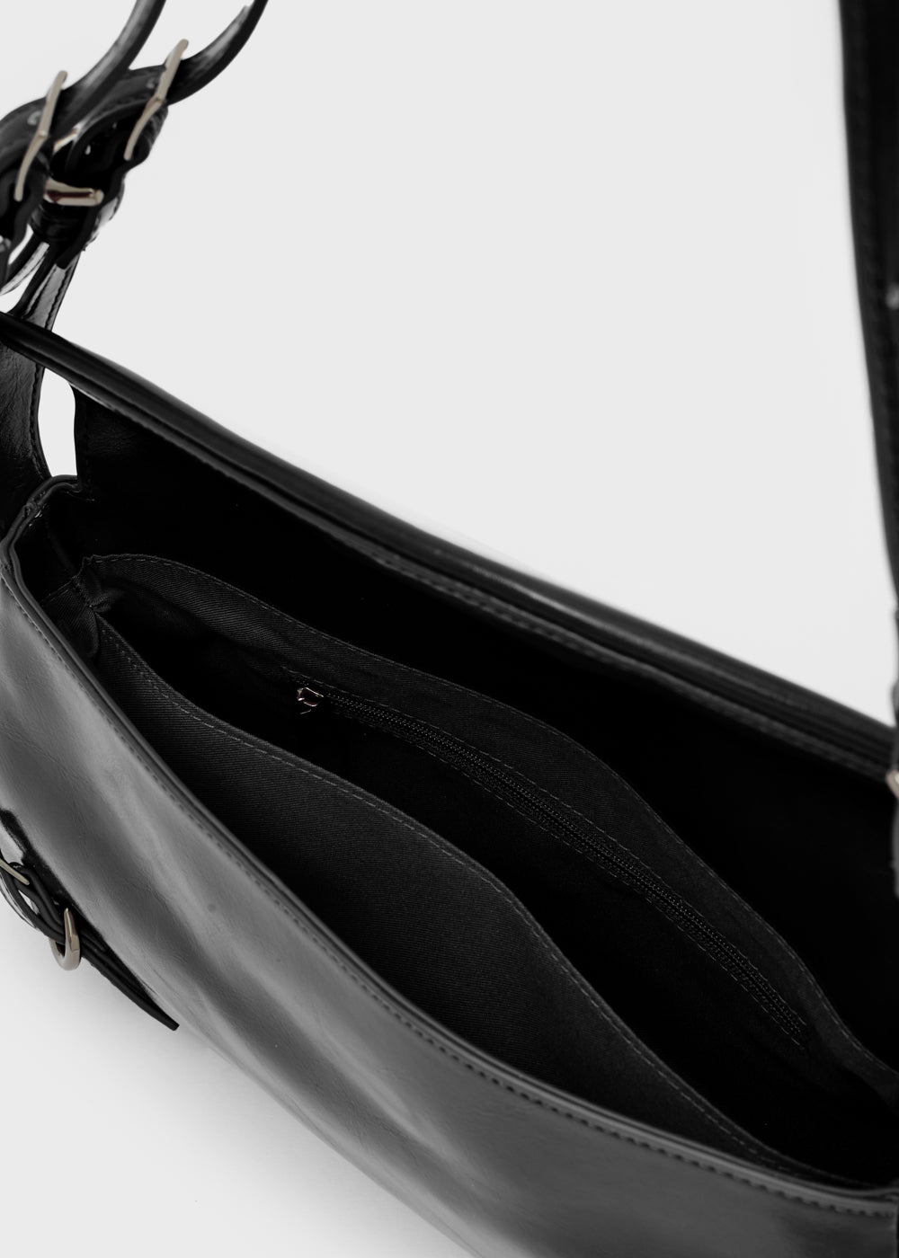 Nalì a spalla sabrina nero borsa a tracolla in pelle verniciata nera con finiture argento lucide