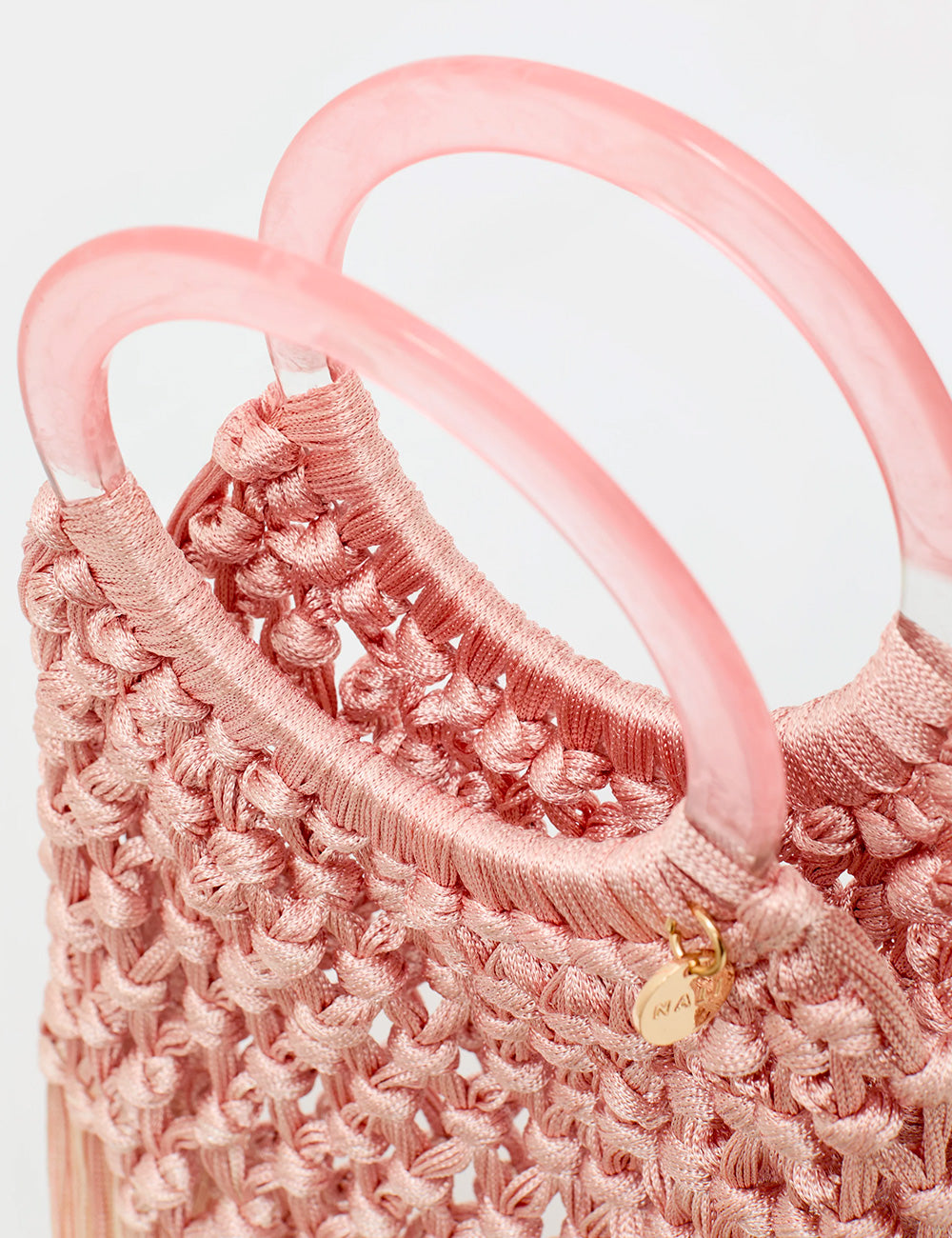 Borsa macramè rosa Nalì A Mano Nerea con manici acrilici trasparenti