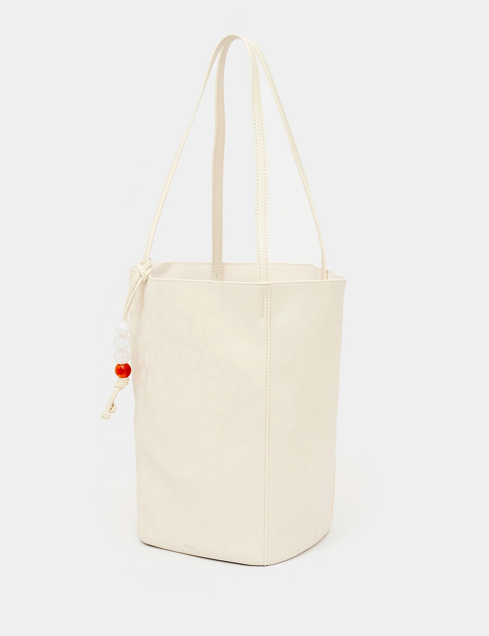 Borsa Nalì A Spalla Perth Bianca in tela avorio con chiusura a coulisse e perla rossa