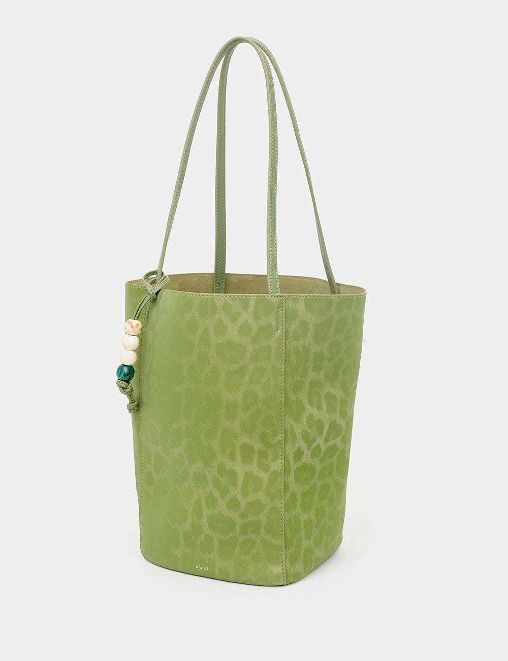 Borsa Nalì A Spalla Perth Verde in pelle verde salvia con stampa leopardata e nappa