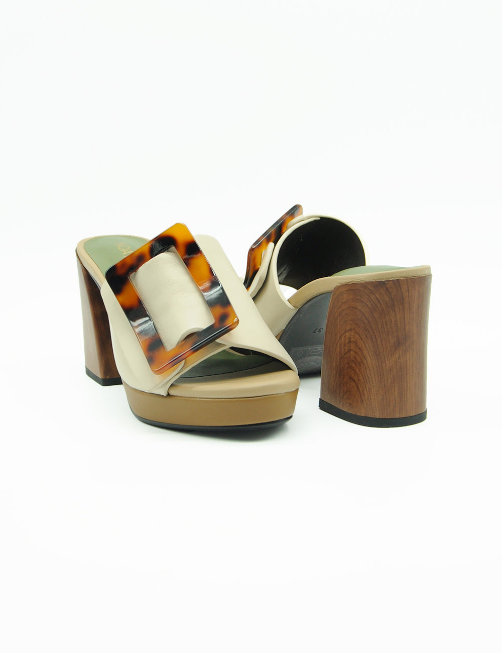 Noa Harmon Mules Zafira