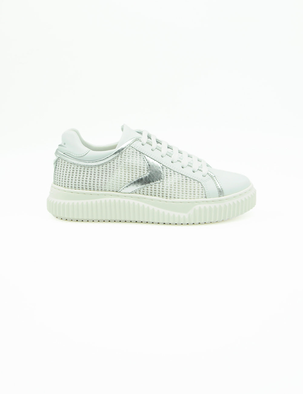 Sneaker bianca Voile Blanche Herika con pannello mesh argento e logo stella metallica laterale