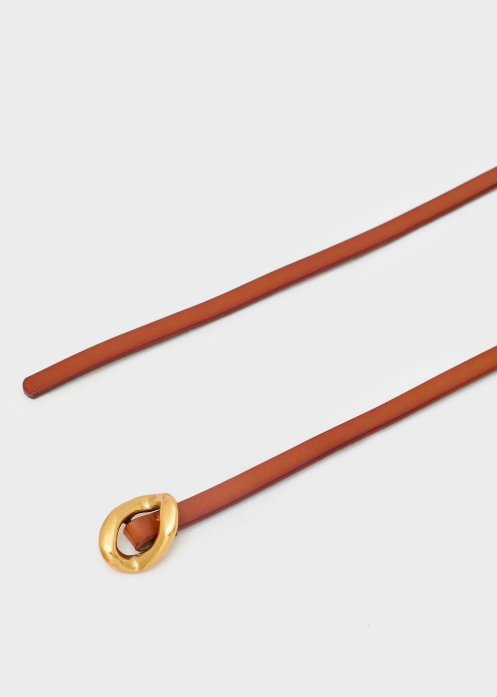 Cintura nalì bea cuoio in pelle marrone con fibbia anello minimalista in tono oro