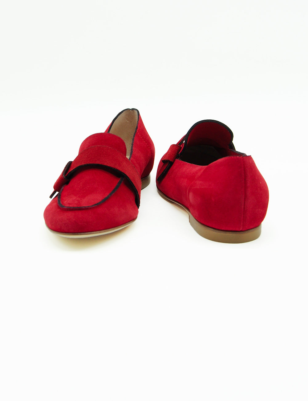 Mocassino flat Anna F. in velour rosso con profilo nero e fibbia