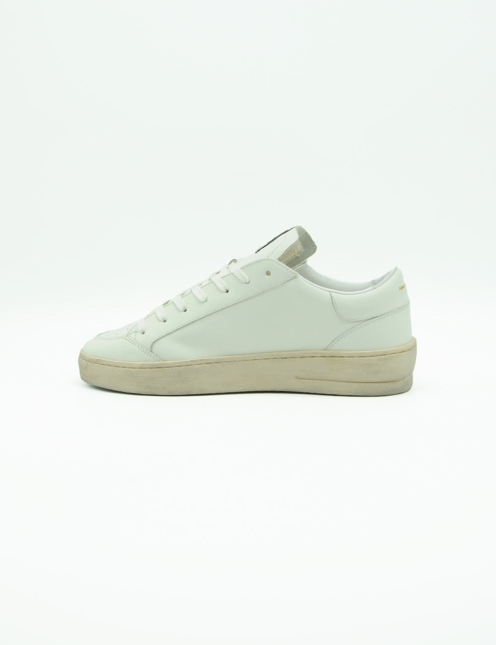 Ama Brand Sneakers White