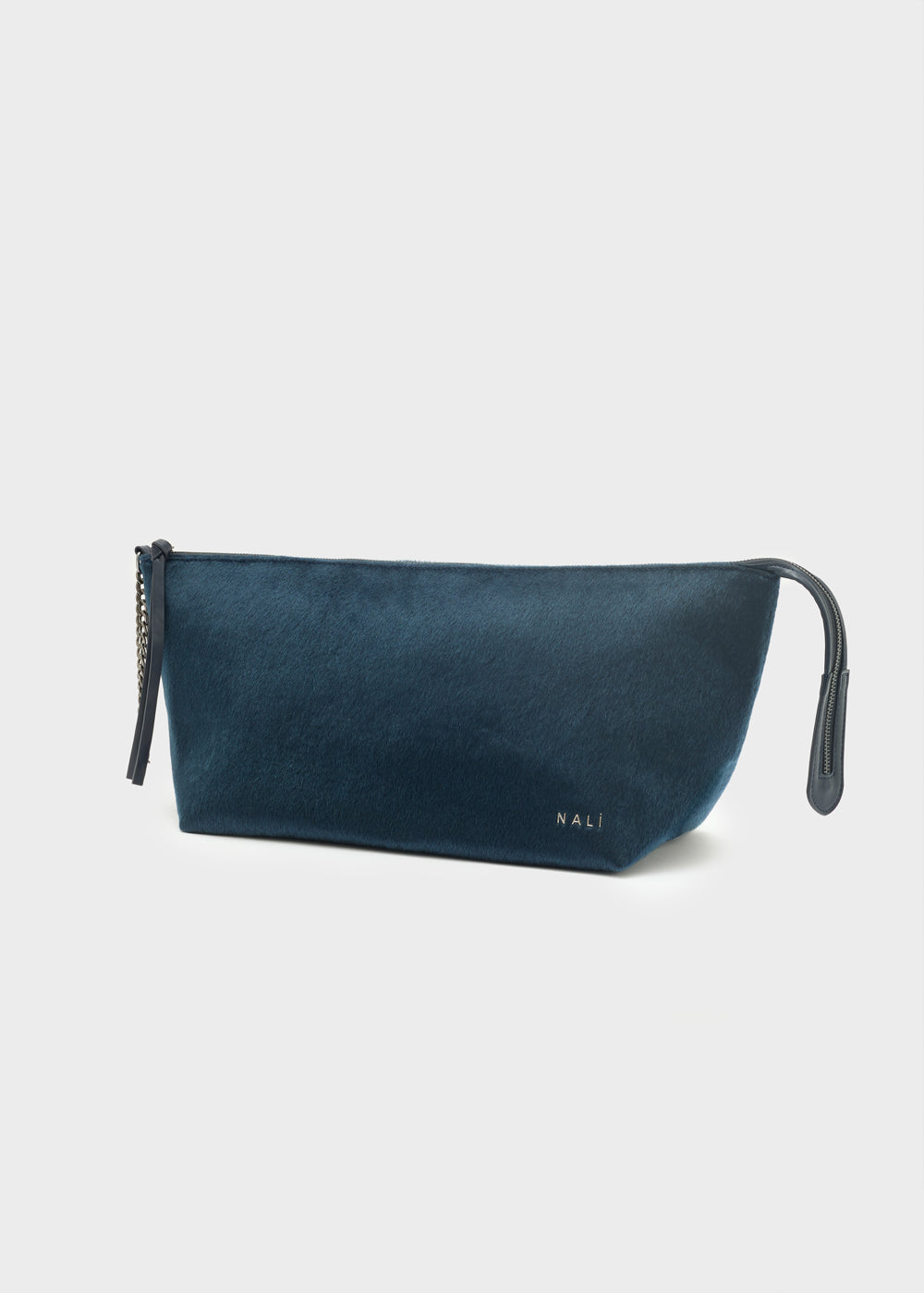 Nalì maxi clutch catherine blu in tessuto teal profondo con design minimalista e zip nera elegante