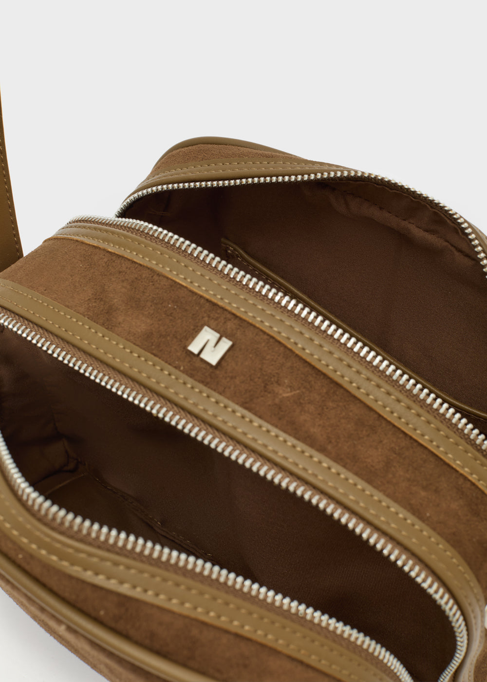 Tan suede crossbody bag Nalì Tracolla Taco double zip marrone with dual zippers and metallic logo plaque