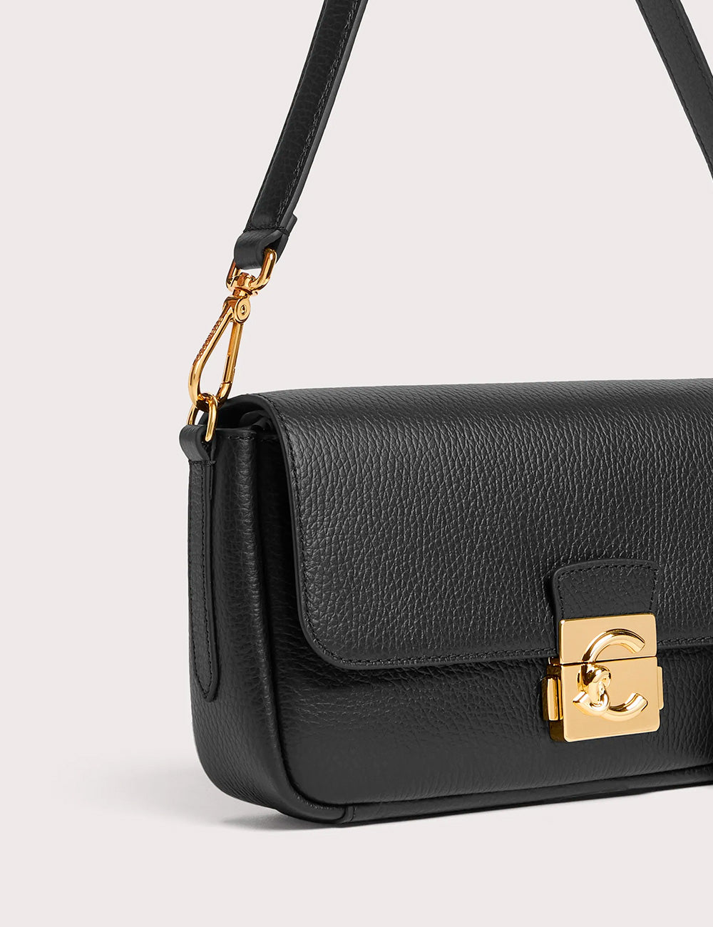 Coccinelle c-me lock medium noir borsa a tracolla in pelle nera con chiusura cc dorata e tracolla regolabile