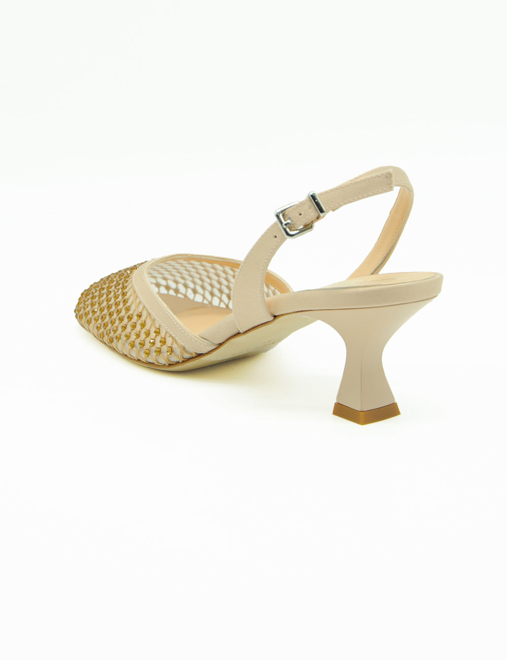 Chantal Décolleté Slingback Beige: tacco slingback beige in mesh con borchie oro