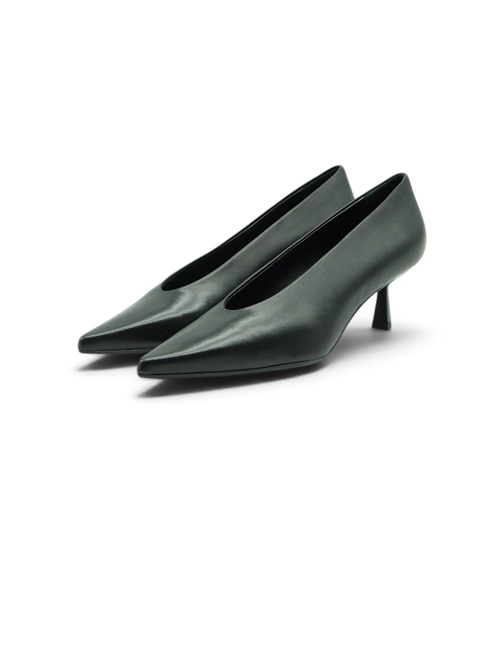 Dark green leather pumps chantal décolleté nera with sleek pointed toe and slender heel