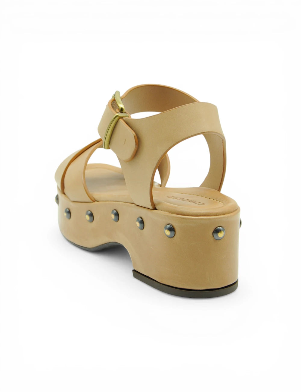 Sandalo Curiosité Cuoio beige con fibbia oro e borchie argento sul tallone