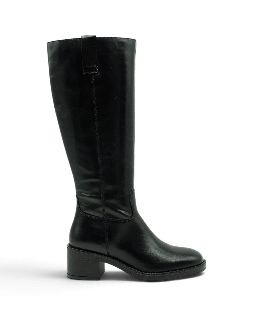 Dei colli stivale nero in pelle nera con tacco a blocco e design minimalista elegante