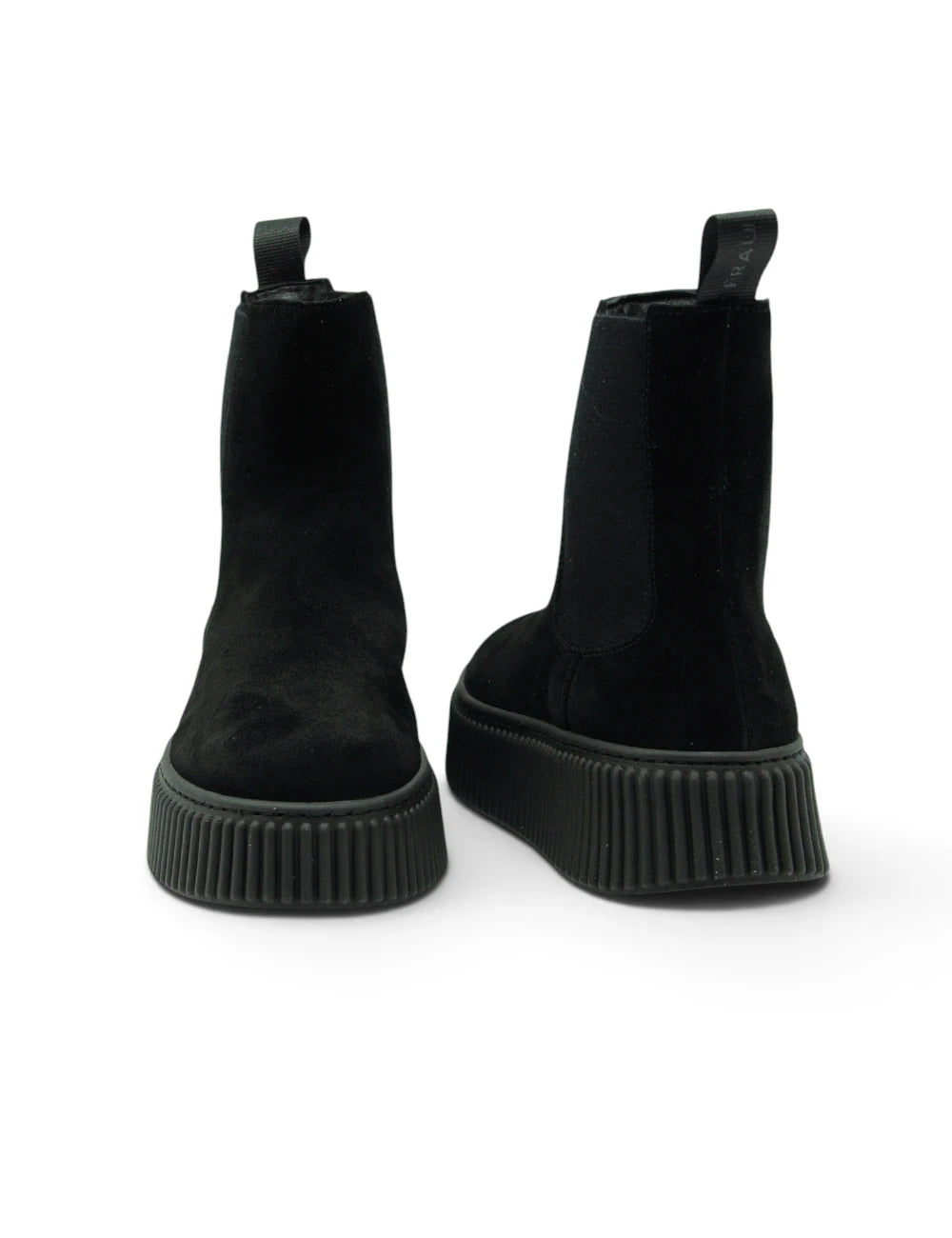 Frau chelsea boot nero in suede nero con suola platform rigata vista posteriore