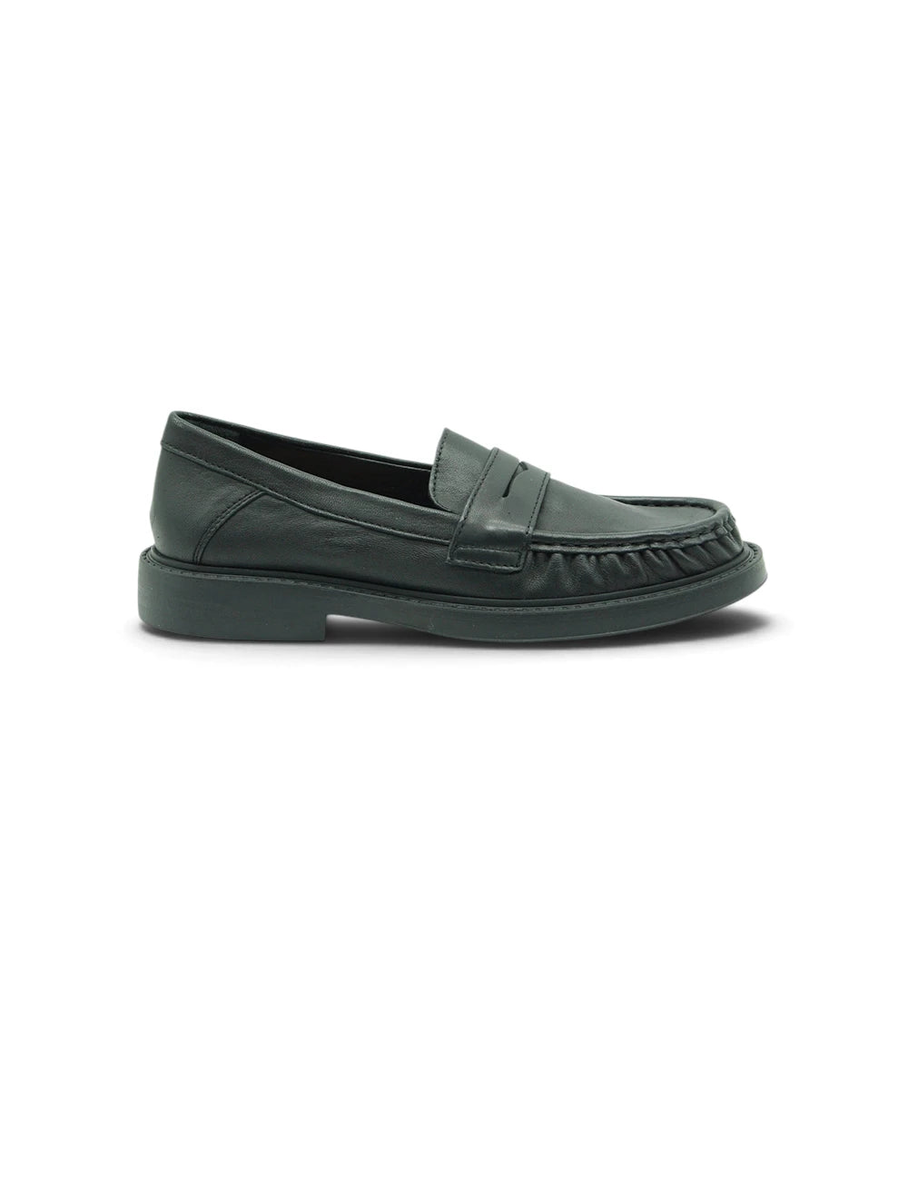 Dark green leather loafer frau mocassino nero with stitched strap and textured sole