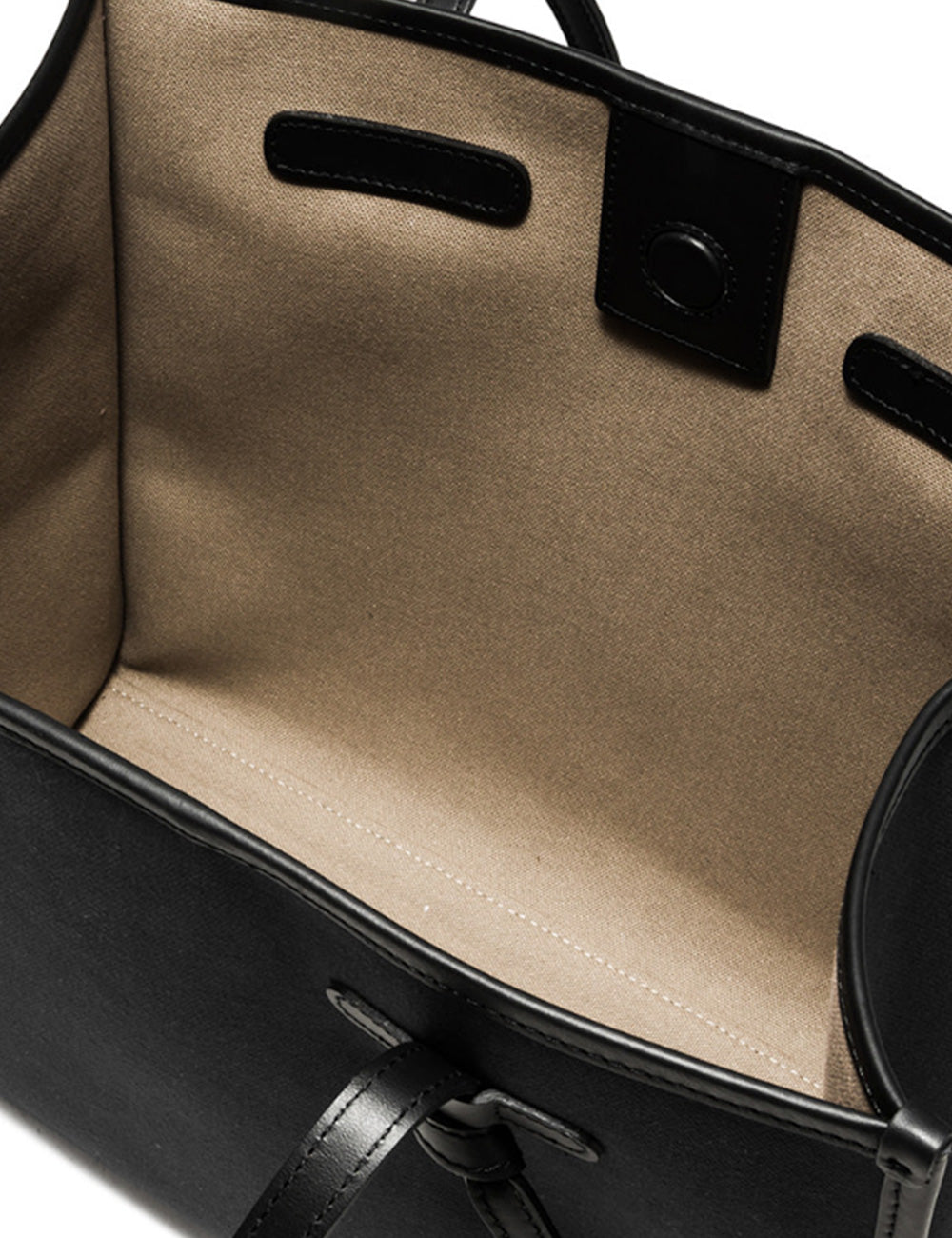 Borsa tote in pelle nera Marcella Nero Corda Large di Gianni Chiarini, interno beige e design minimalista