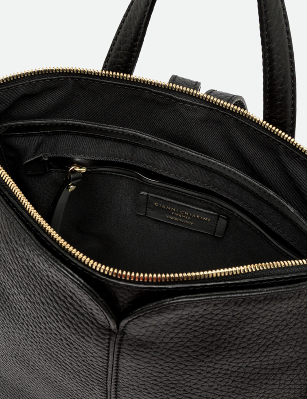 Gianni chiarini zaino sandra nero in pelle nera martellata con zip oro per laptop