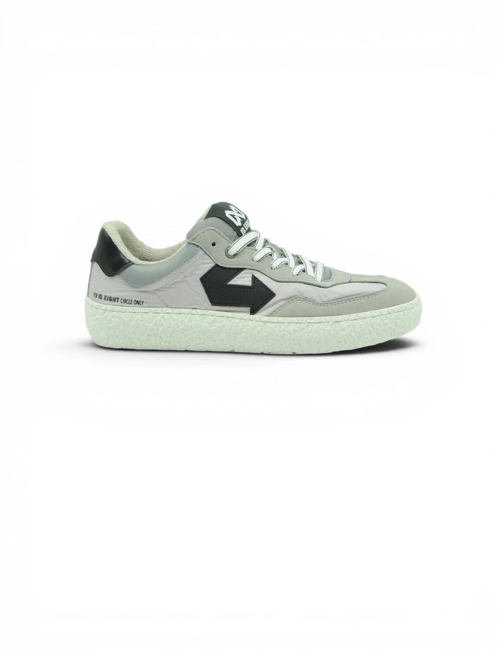 Scarpa sportiva bassa id eight sneakers uriduri silent storm grigia chiara e nera con suola in gomma testurizzata e logo freccia nero
