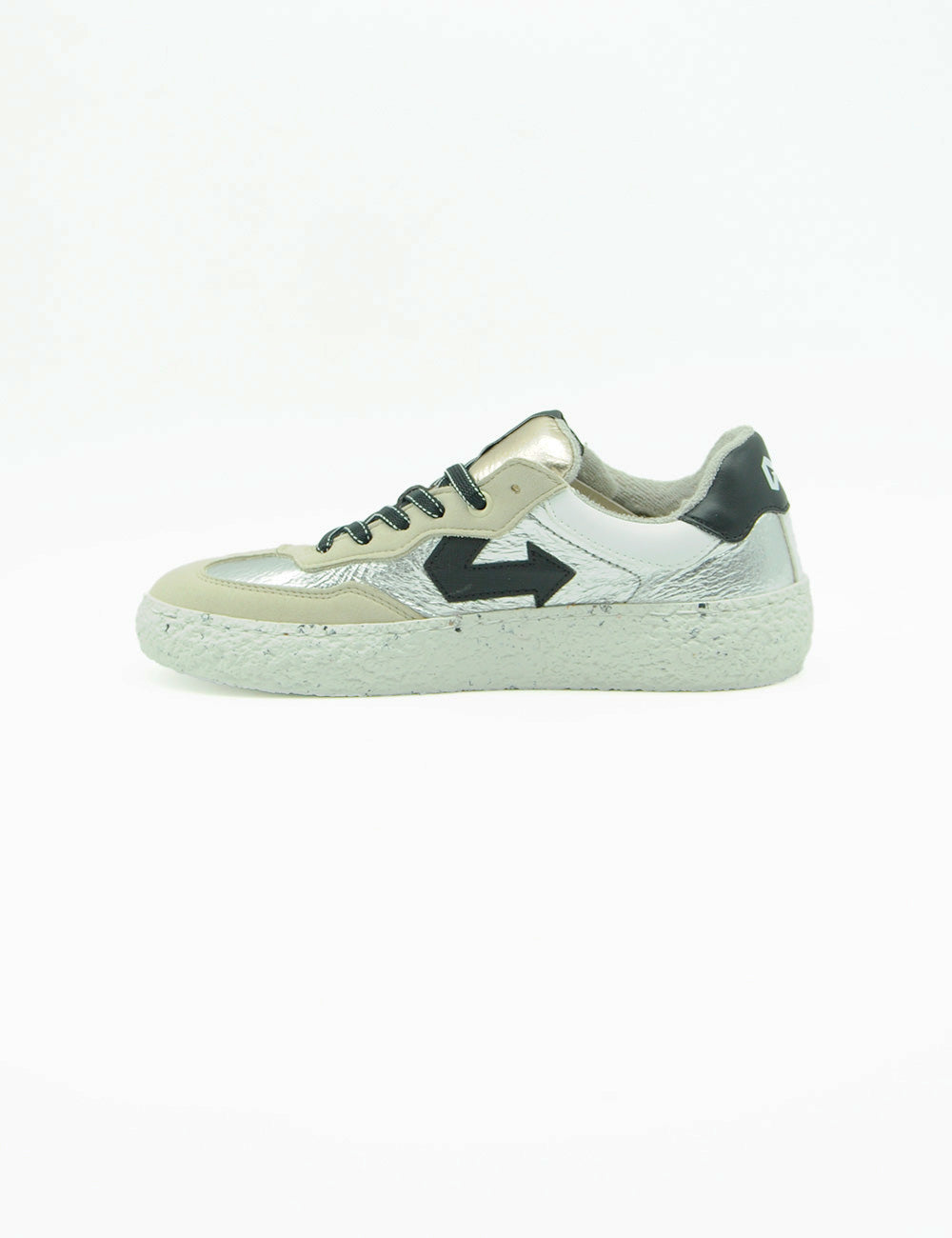ID EIGHT Sneakers Uriduri Silver