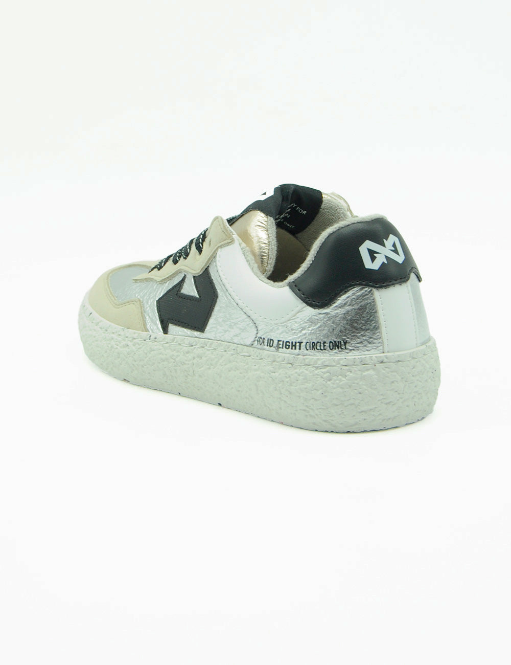 ID EIGHT Sneakers Uriduri Silver
