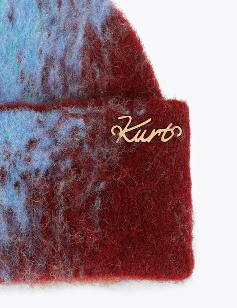 Cappello invernale kurt geiger sfumato rosso e blu con logo ricamato in filo dorato in materiale caldo e soffice
