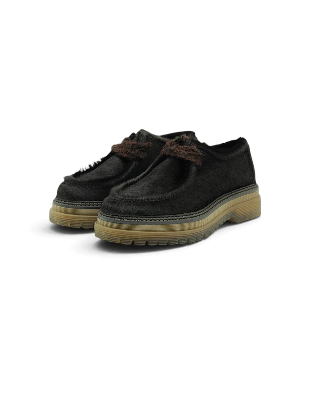 Mocassini les tulipes stringata testa moro in suede nero con lacci marroni sfrangiati e suola in gomma color tan