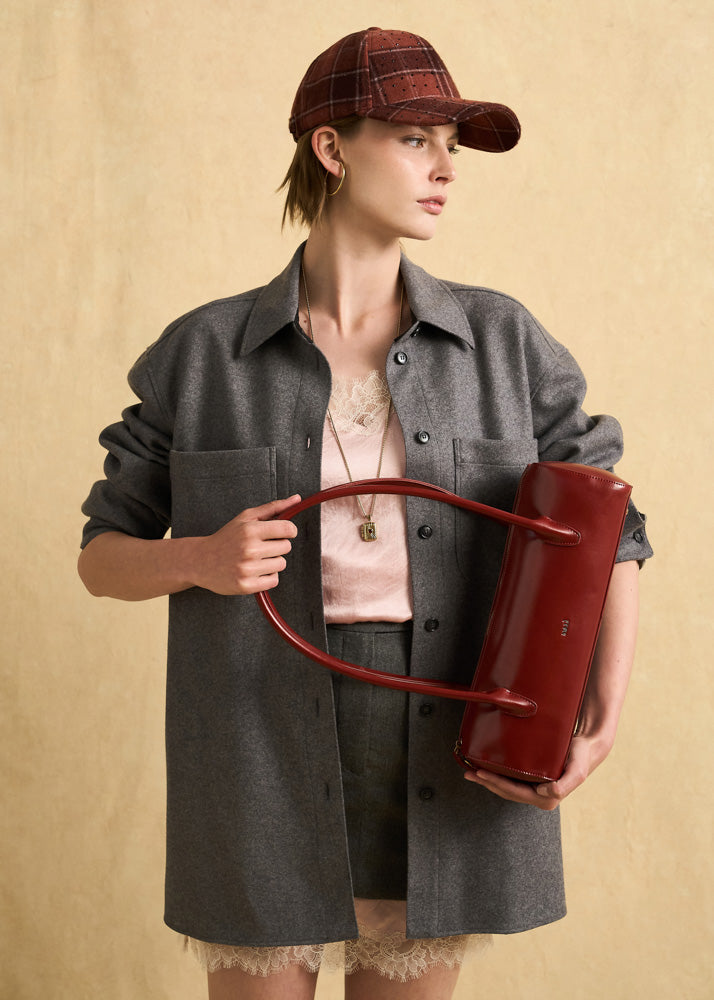 Nalì a spalla billie baguette rosso borsa in pelle lucida rossa con manico curvo minimalista