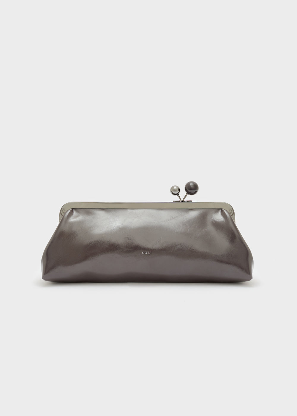 Nalì clutch Zendaya grigio in pelle verniciata scura con chiusura metallica e due perle sferiche