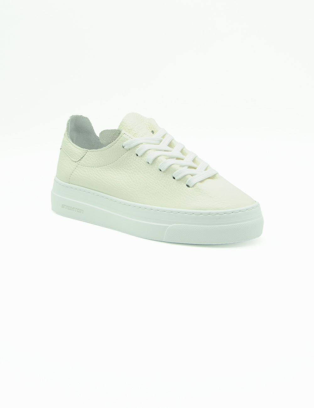 Sneaker Stokton Grain Bianca in suede crema con lacci bianchi e suola spessa