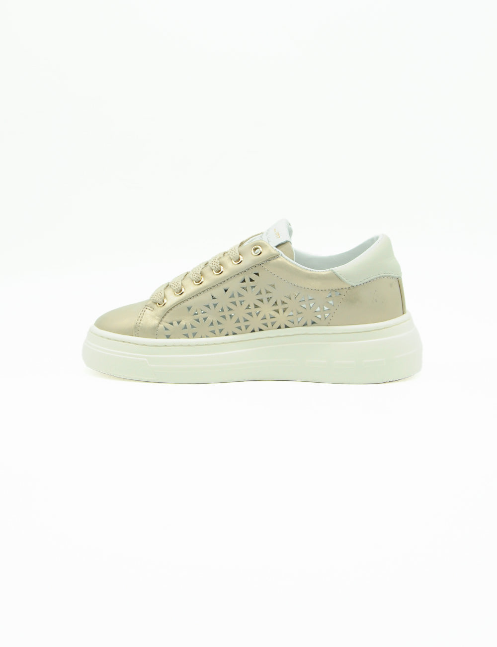 Sneaker Stokton Platino in pelle beige con ritagli a stella e suola bianca spessa