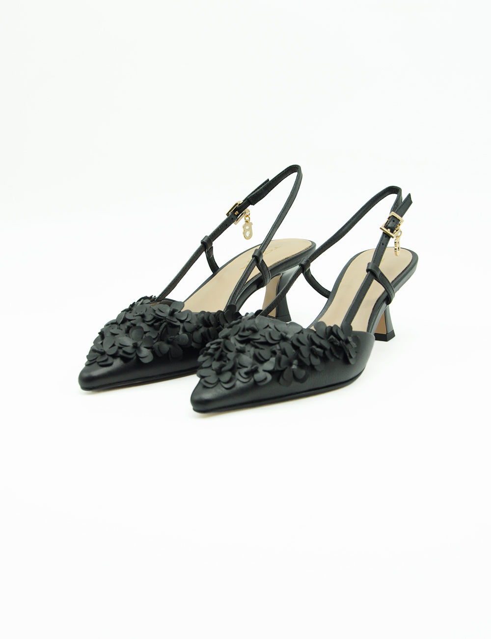 Tosca Blu Chanel Slingback Nera: slingback nere in pelle con fiori e fibbia oro
