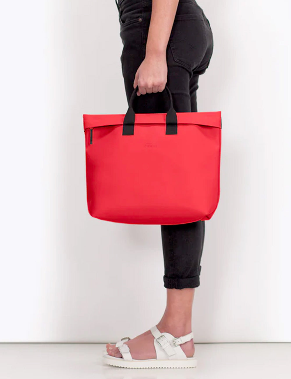 Ucon Acrobatics Eliza Bag Lotus Red